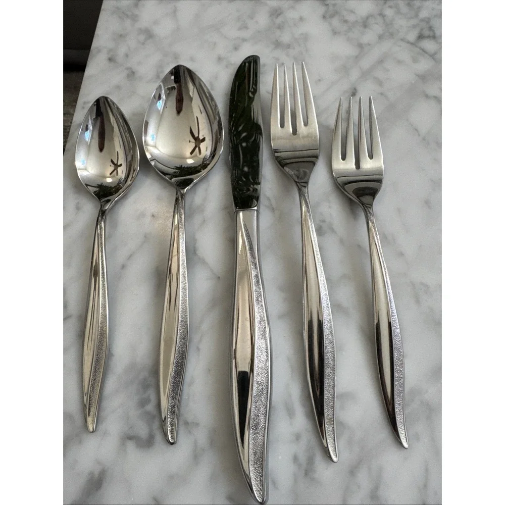 Oneidacraft Deluxe TEXTURA 6pc Place Setting Service‎ for One Stainless Flatware